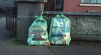 New pay-by weight system with separation between dry recyclables and ordinary refuse